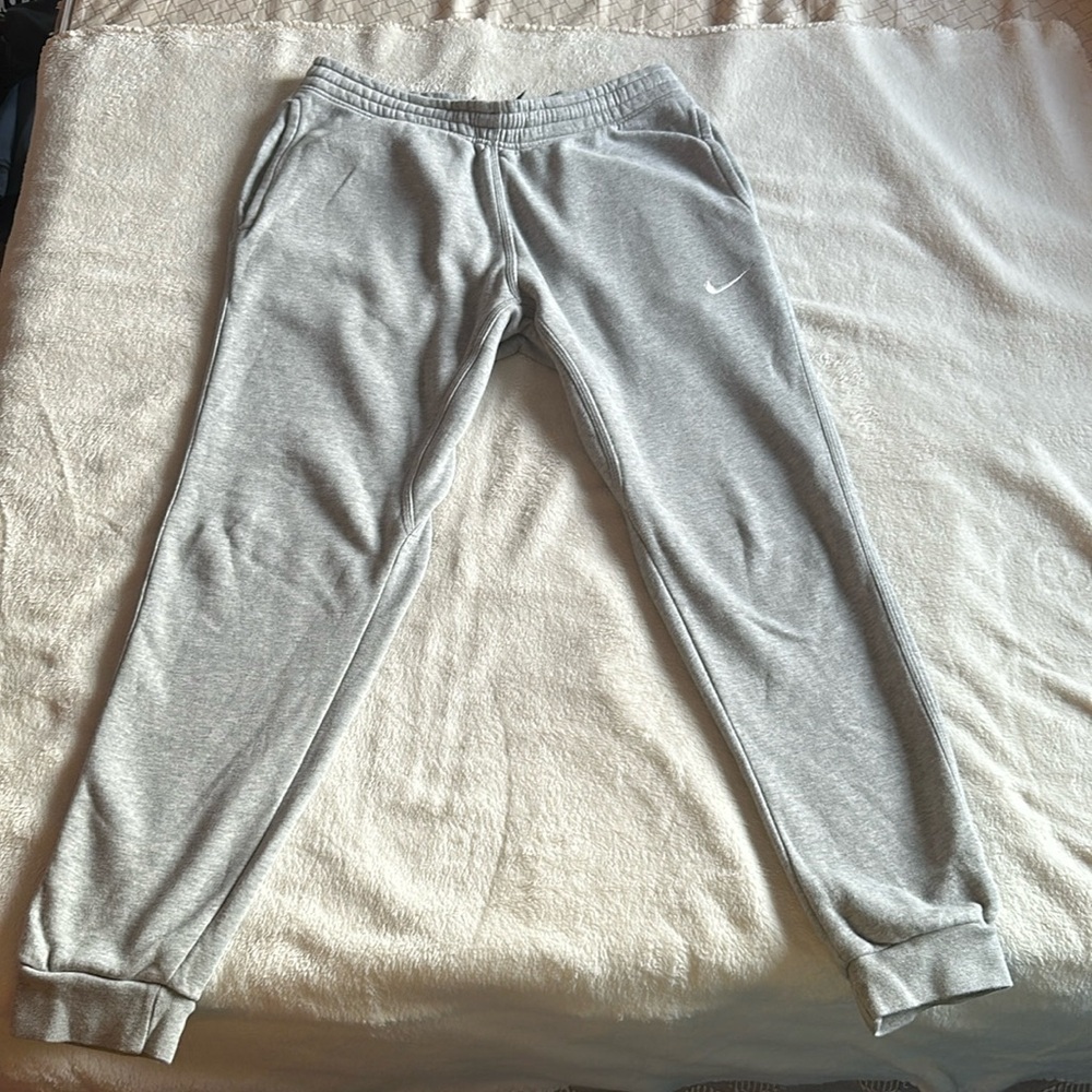 NIKE men’s joggers